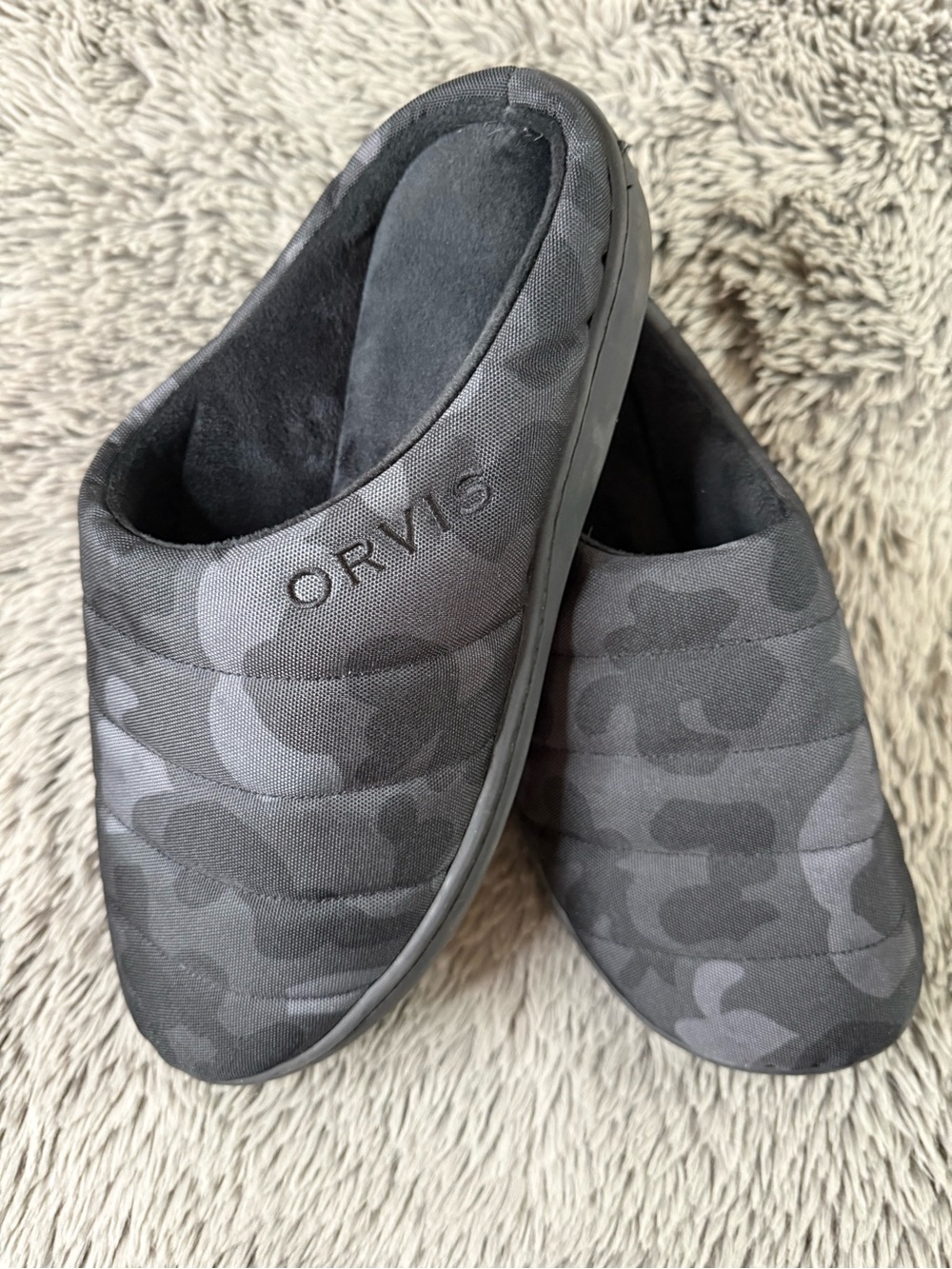 Orvis SUBU Black Camo Insulated Indoor Outdoor Slippers Slip On Shoes